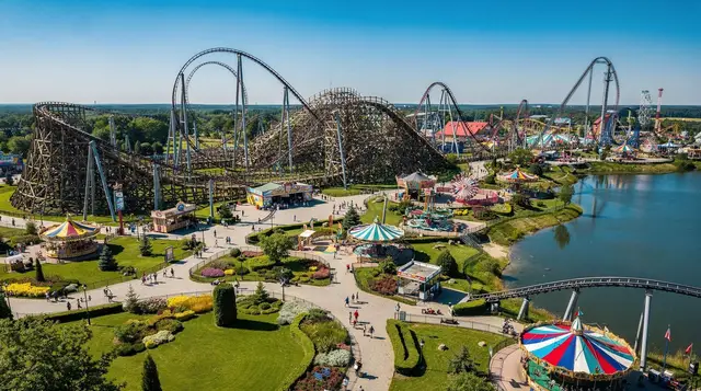 Energylandia amusement park: the complete guide from Kraków — Everything you need to know about visiting Energylandia from Kraków: transport, 