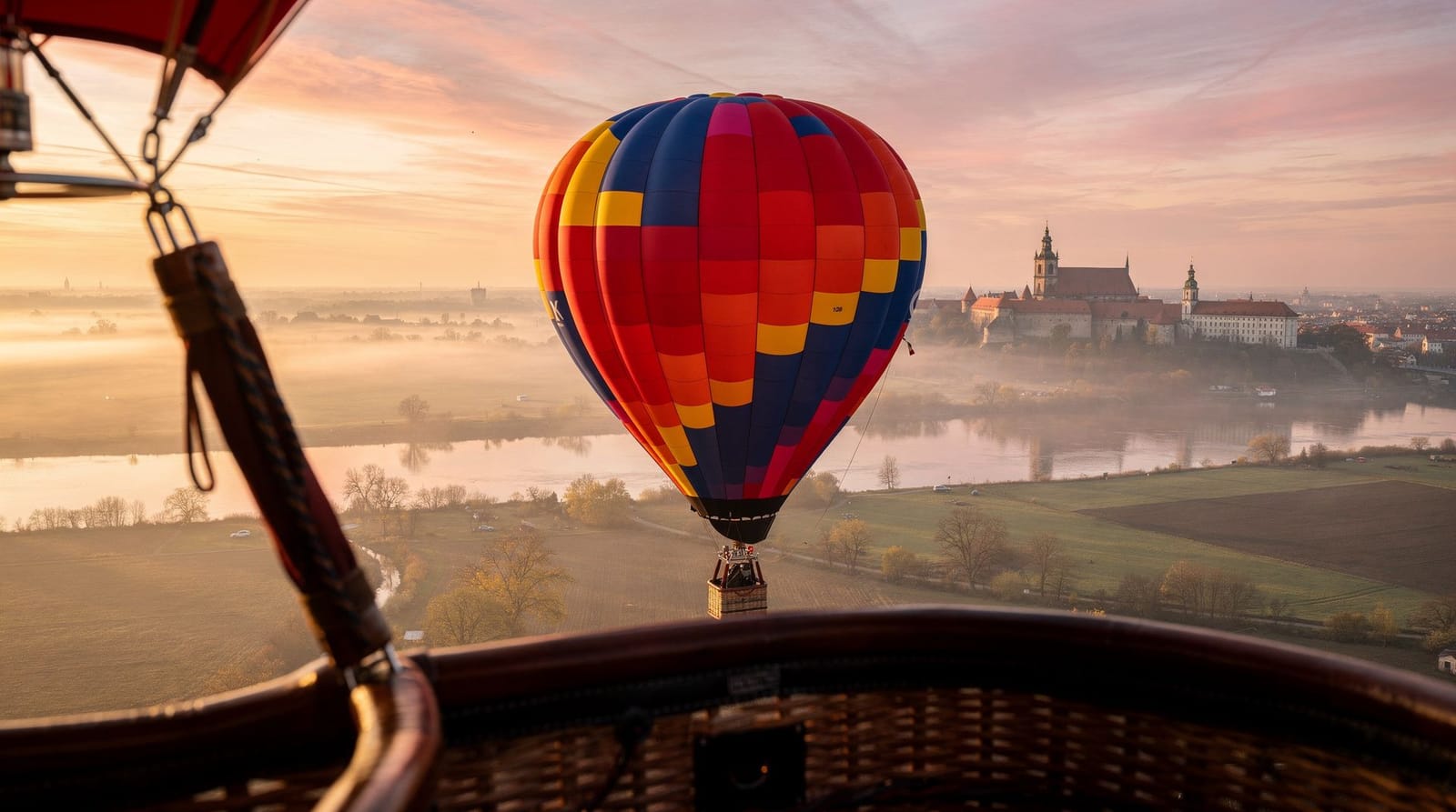 Hot air balloon over Kraków: complete flight guide