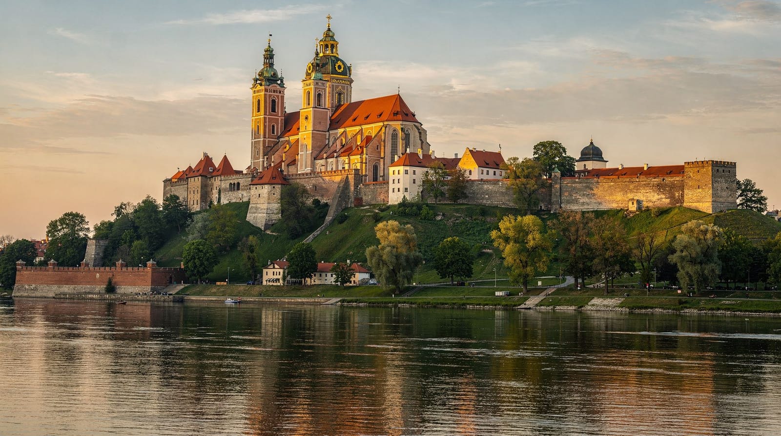 Polish history for visitors: a practical timeline from Piast to Solidarity