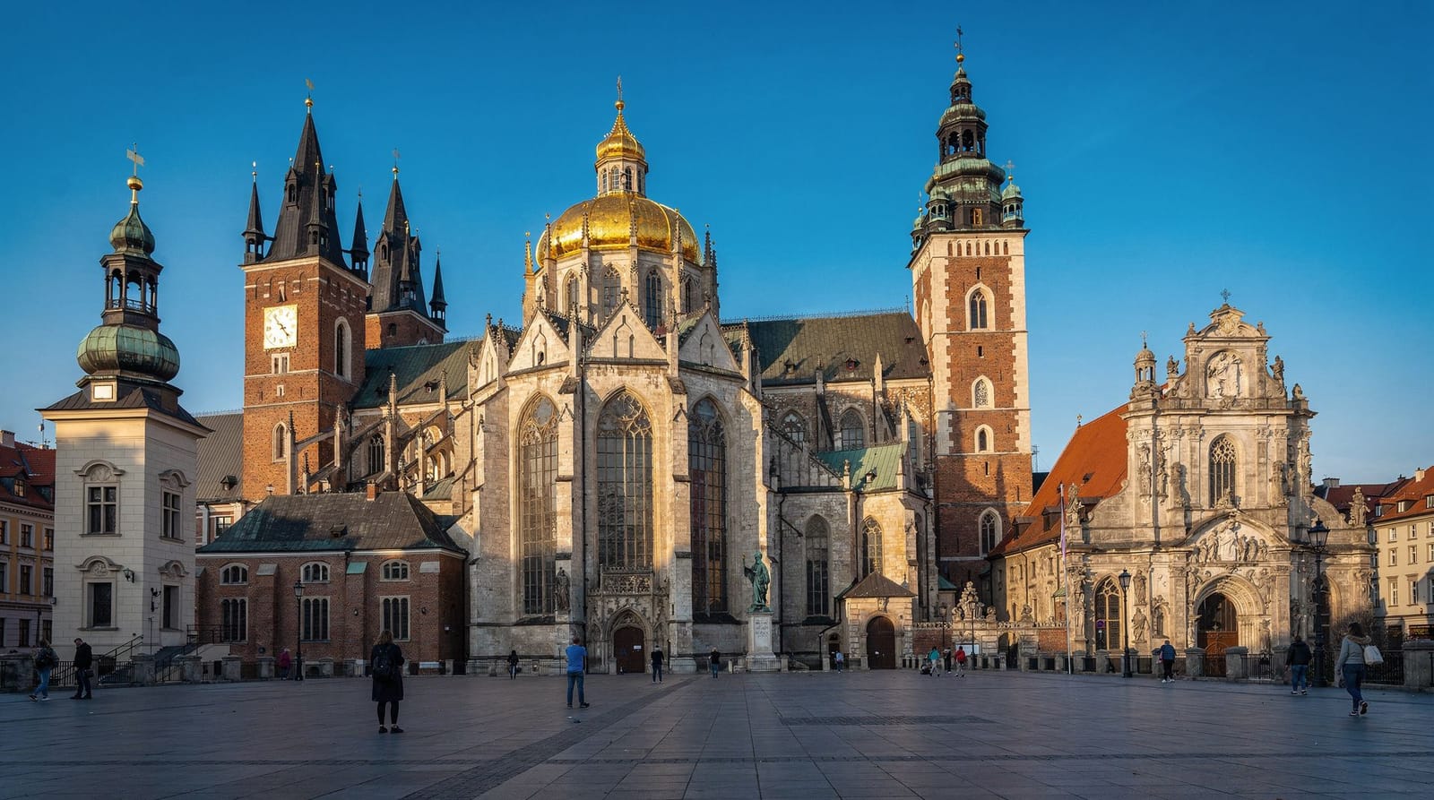 Wawel Cathedral guide: tombs, chapels & the Sigismund Bell