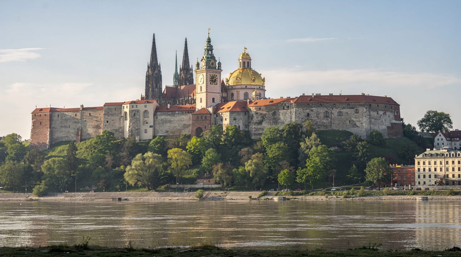 Wawel Castle and Cathedral: the full royal history of Poland's sacred hill