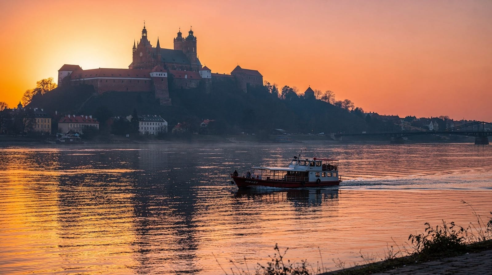 Vistula River cruise review: sightseeing, evening, and night options in Kraków
